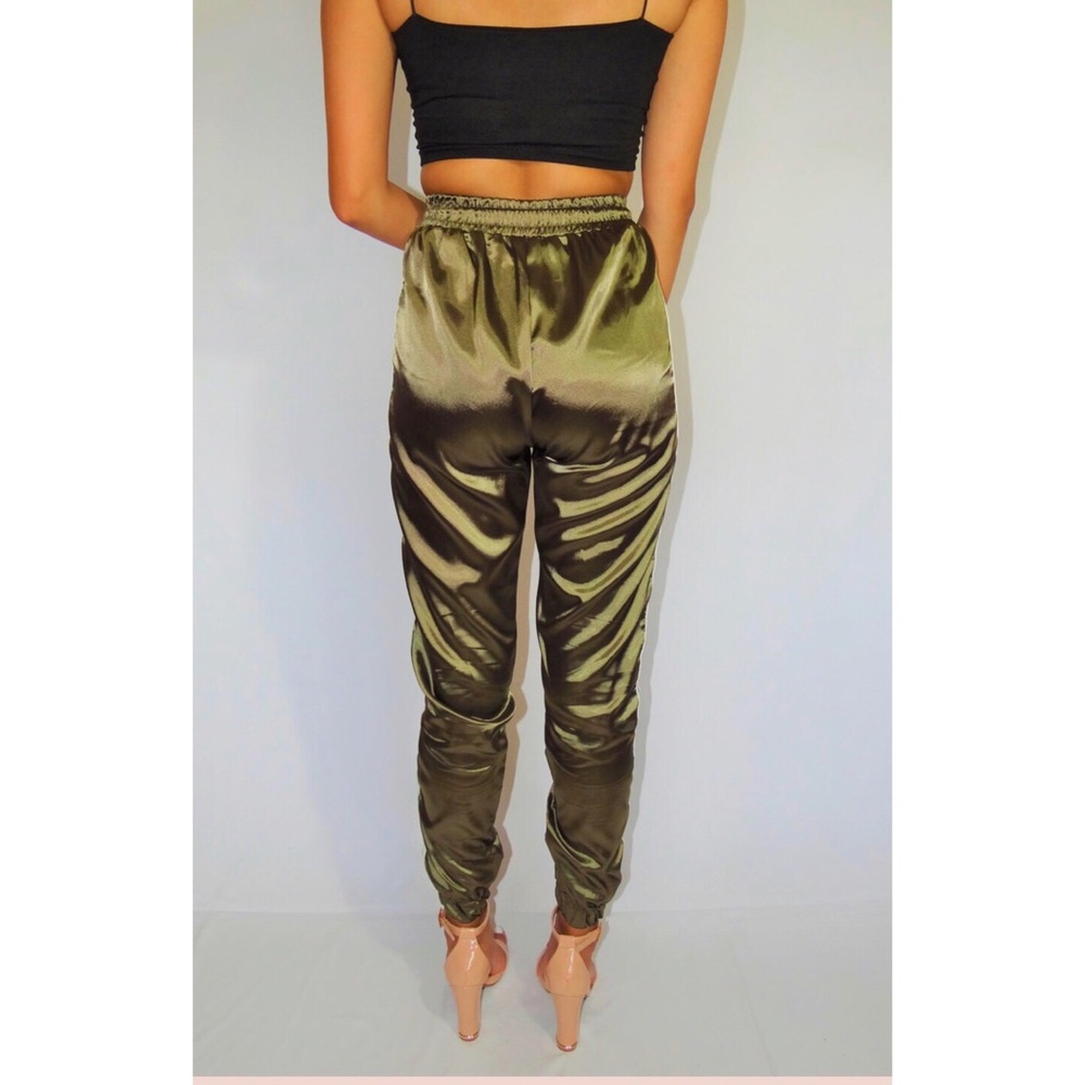 NWT Olive Green Skinny Fitting Trousers - Picture 4 of 6